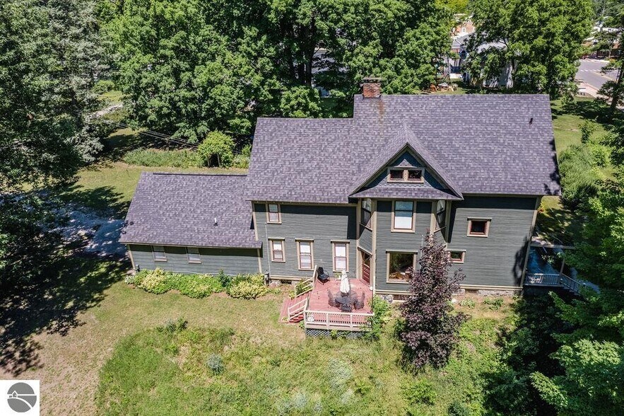 More Photos Of 2287 S Main St, Central Lake Hospitality For Sale