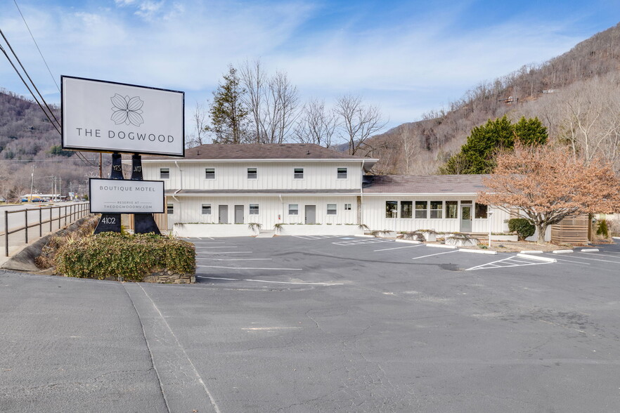 More Photos Of 4102 Soco Rd, Maggie Valley Hotel For Sale