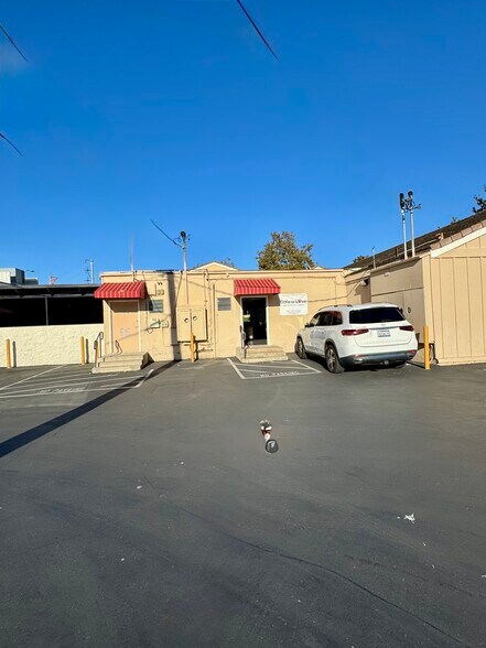 More Photos Of 3320 E Thousand Oaks Blvd, Westlake Village Restaurant For Lease