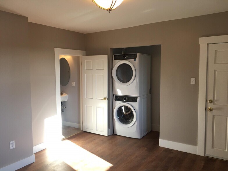More Photos Of 1 North St, Portland Apartments For Lease