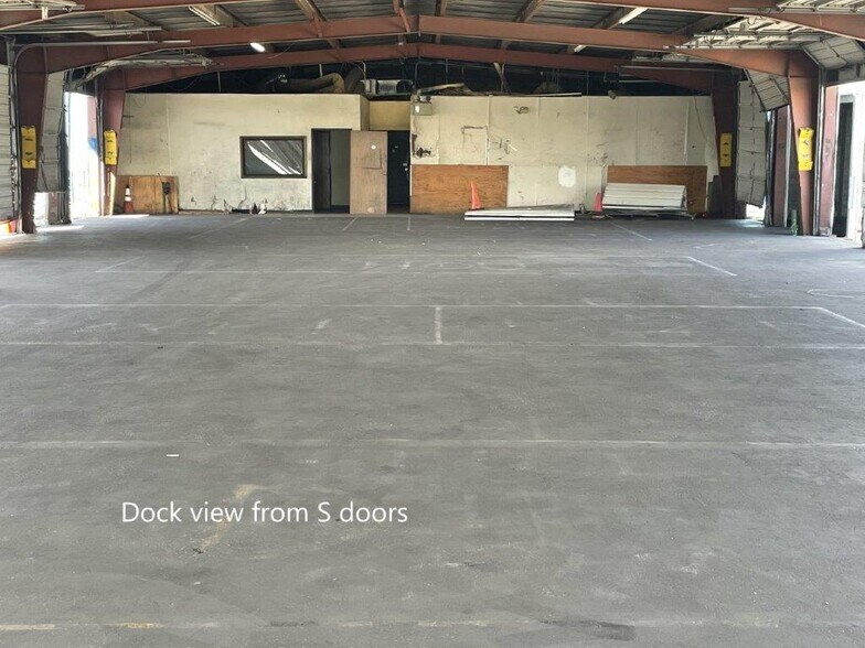 More Photos Of 325 Frontier Dr, Oklahoma City Truck Terminal For Lease