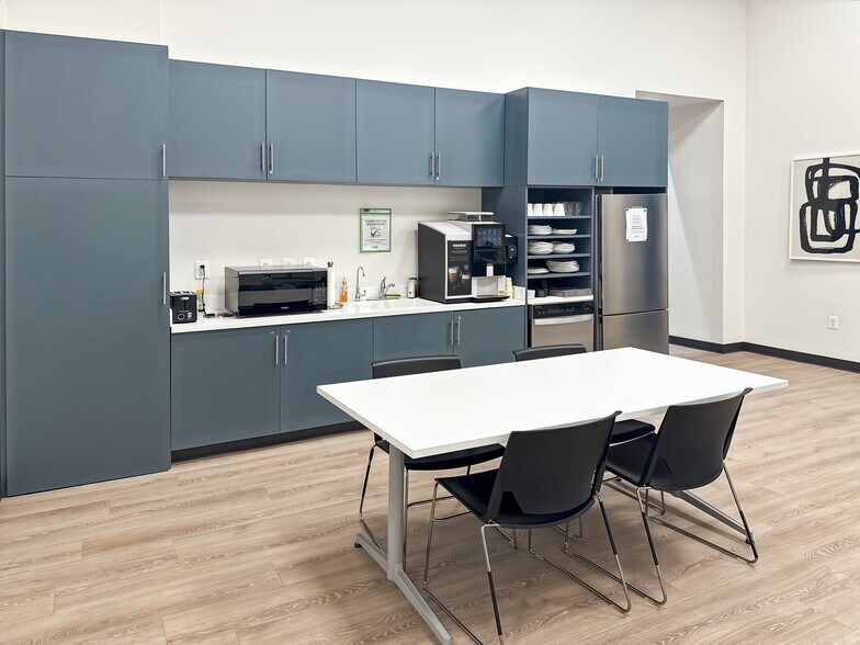 More Photos Of 901 N Market St, Wilmington Coworking Space