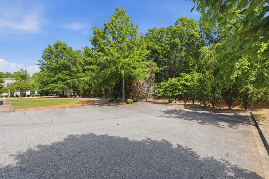 More Photos Of 142 Mall Connector Rd, Greenville Land For Sale