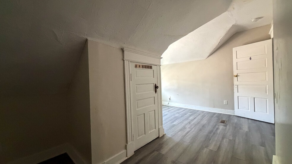 More Photos Of 2478 Paris St, Cincinnati Multifamily For Sale