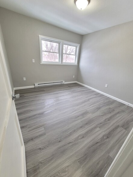 More Photos Of 1351 Iowa Ave SE, Huron Apartments For Sale