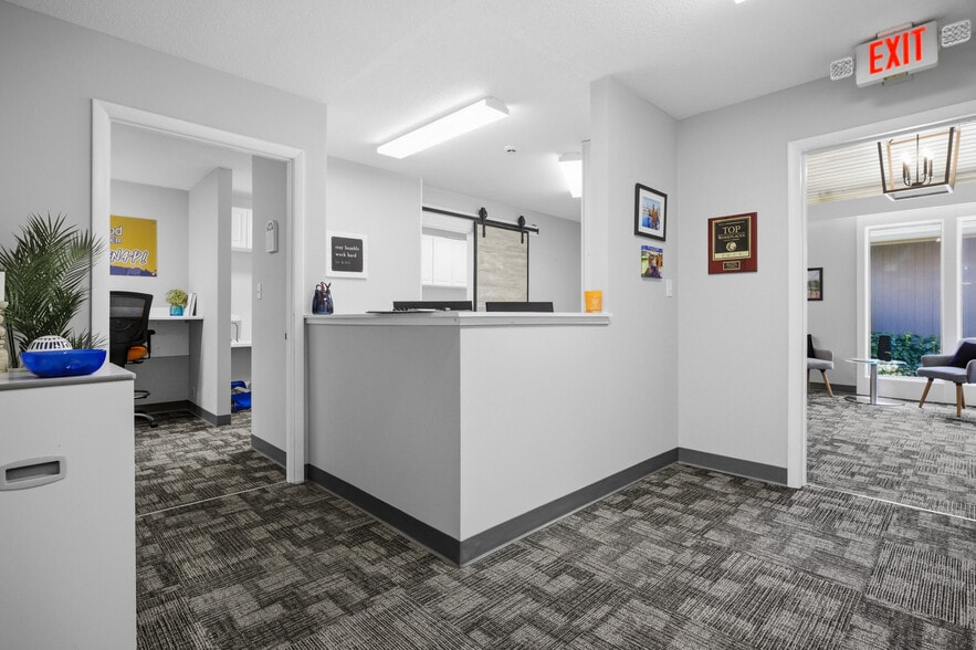 More Photos Of 360 Plaza Dr, Columbus Medical For Sale