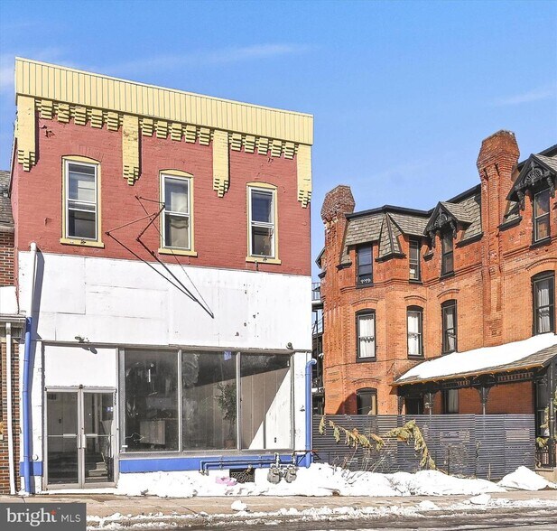 More Photos Of 325 W Main St, Kutztown Storefront Retail Residential For Lease