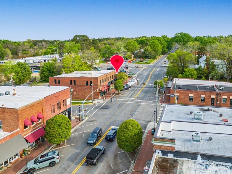 More Photos Of 119 Hillsboro St, Pittsboro Office For Sale