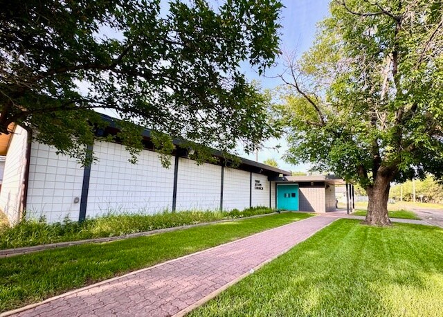 Primary Photo Of 12703 109 St NW, Edmonton Religious Facility For Sale