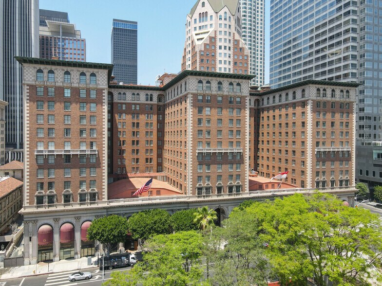 More Photos Of 520 S Grand Ave, Los Angeles Office For Lease