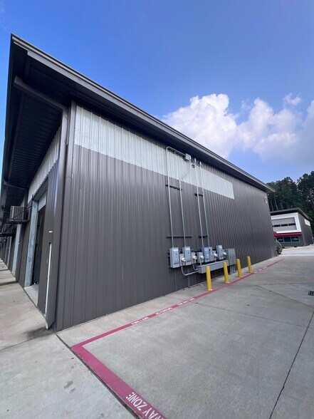 More Photos Of 28408 Sweetgum Rd, Magnolia Warehouse For Lease