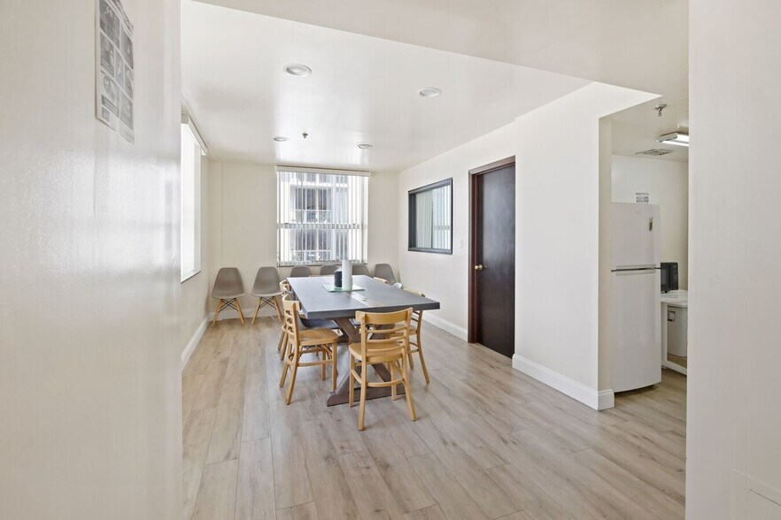More Photos Of 168 SE 1st St, Miami Loft Creative Space For Sale