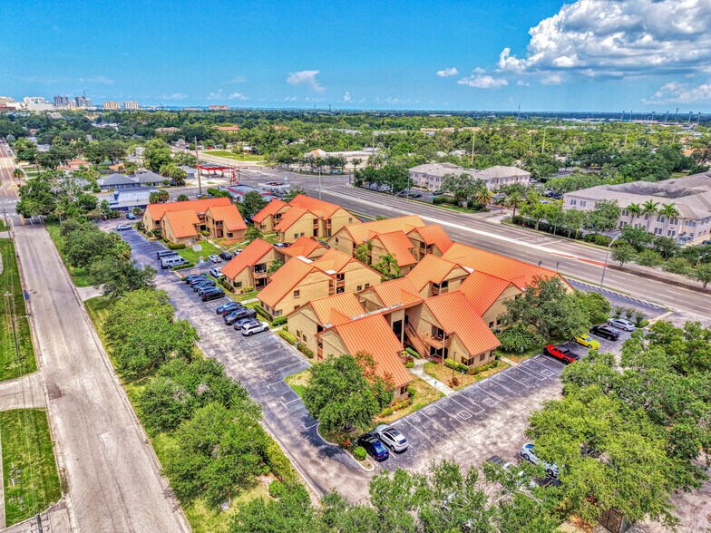 More Photos Of 2831 Ringling Blvd, Sarasota Medical For Sale