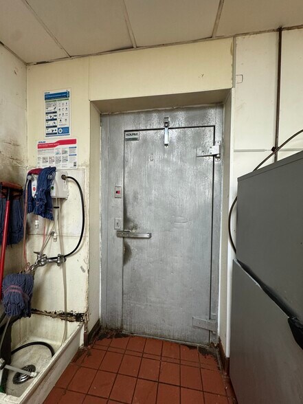 More Photos Of 2070 S Koeller St, Oshkosh Restaurant For Sale