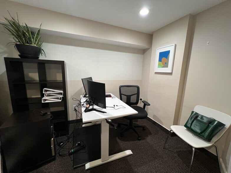 More Photos Of 800 W Ivy St, San Diego Office For Lease