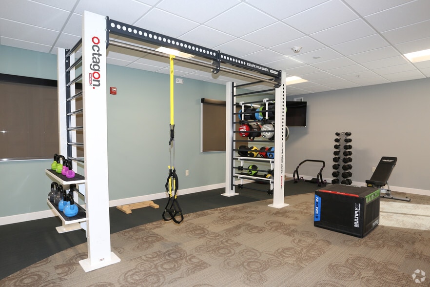 More Photos Of 50 Charlotte St, Rochester Apartments For Sale