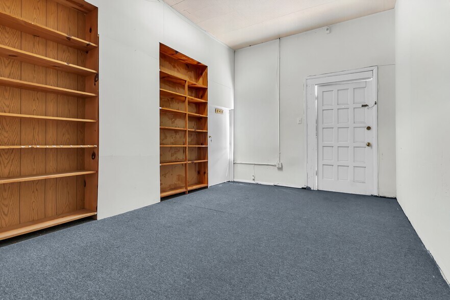 More Photos Of 9707 Flower St, Bellflower Religious Facility For Lease