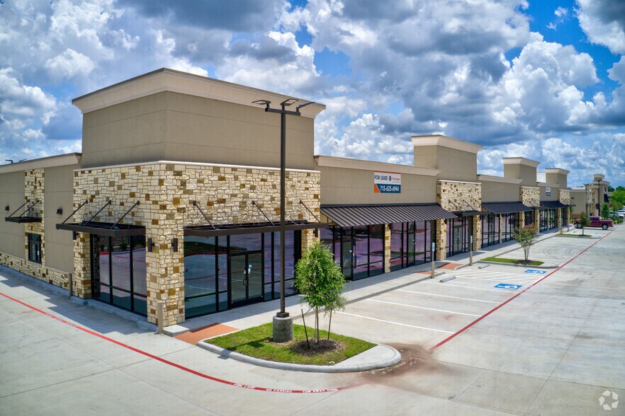 More Photos Of 15003 Highway 6, Rosharon General Retail For Lease