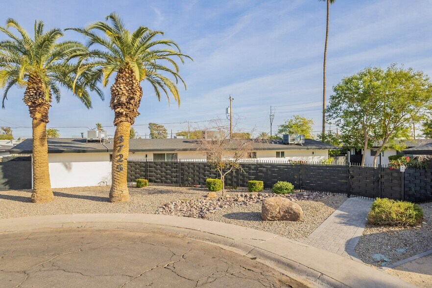 More Photos Of 6725 E Earll Dr, Scottsdale Apartments For Sale
