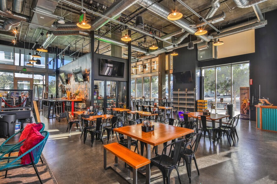 More Photos Of 1230 S Olive St, Los Angeles Apartments For Lease