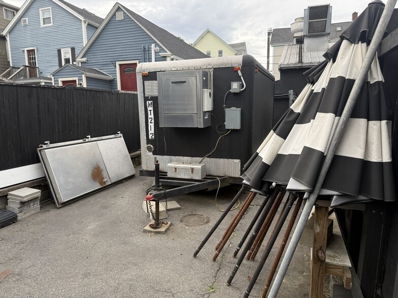 More Photos Of 146 Ives St, Providence Restaurant For Lease