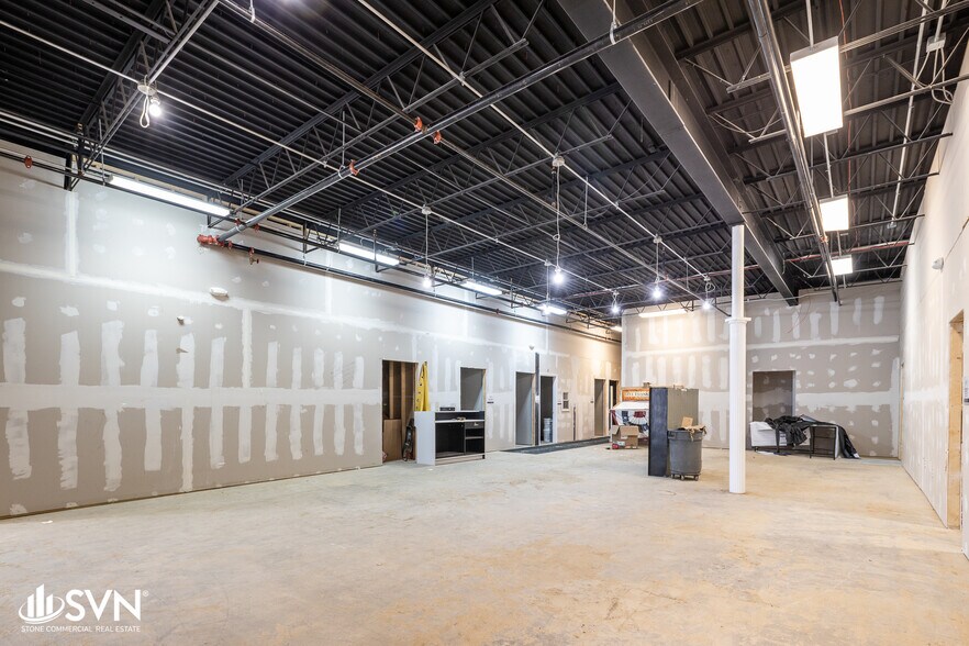 More Photos Of 514 N Main St, Nicholasville Freestanding For Lease