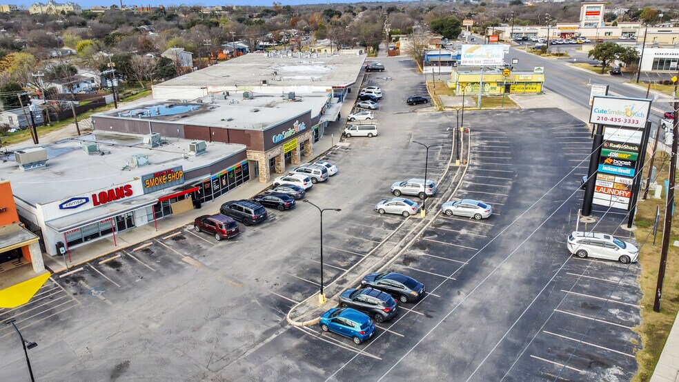 More Photos Of 813-853 Bandera Rd, San Antonio Unknown For Lease