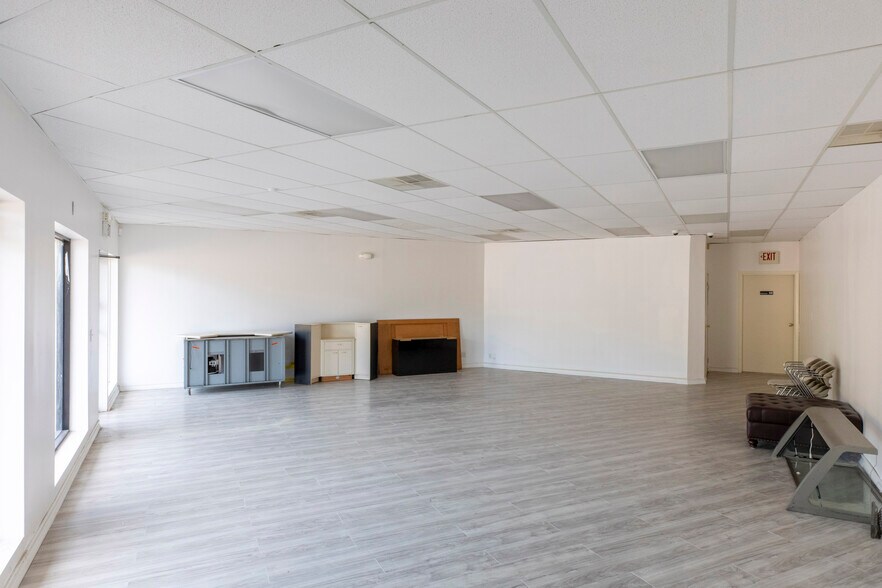 More Photos Of 21 S Main St, Barnegat Storefront For Lease