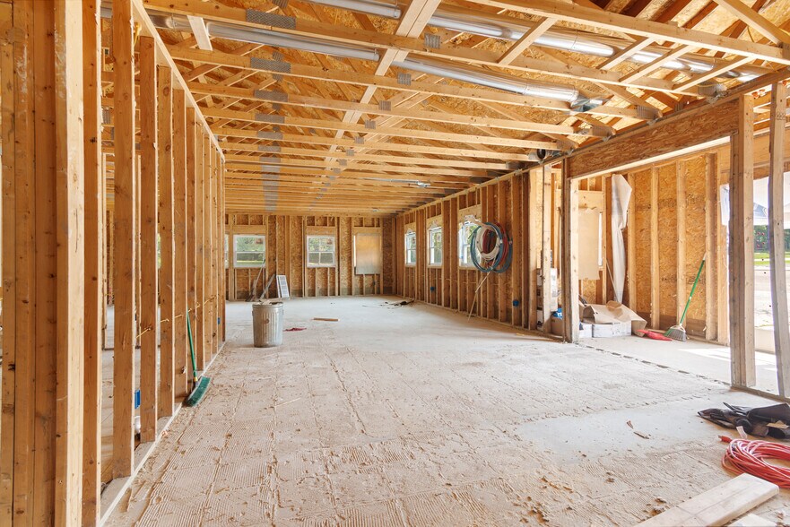 More Photos Of 201 W Saginaw Rd, Sanford Freestanding For Sale