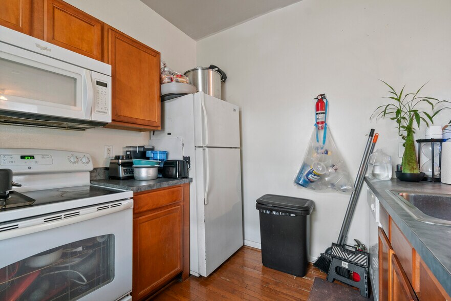 More Photos Of 3344 E Baltimore St, Baltimore Storefront Retail Residential For Sale