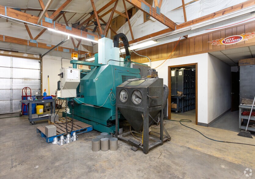 More Photos Of 700 N Cannon Blvd, Kannapolis General Retail For Sale