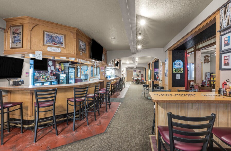 More Photos Of 104-112 Main St, Wanamingo General Retail For Sale