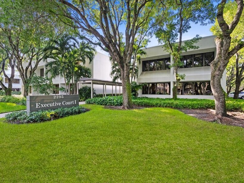 More Photos Of 2295 NW Corporate Blvd, Boca Raton Office Residential For Lease