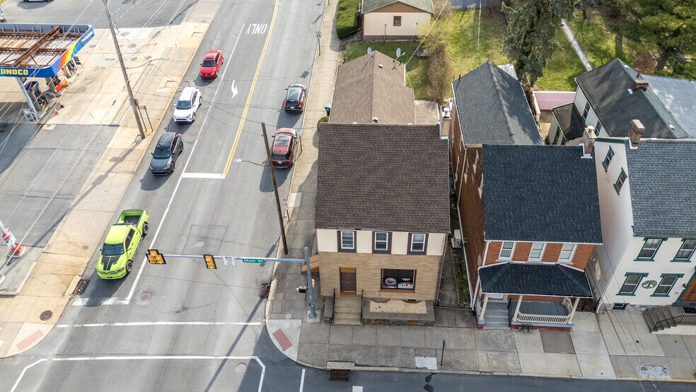 More Photos Of 746 Main St, Bethlehem Freestanding For Sale