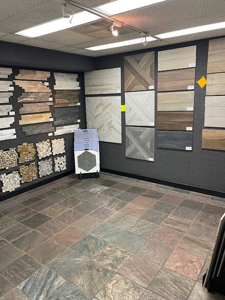 More Photos Of 6354 Warren Dr, Norcross Distribution For Sale