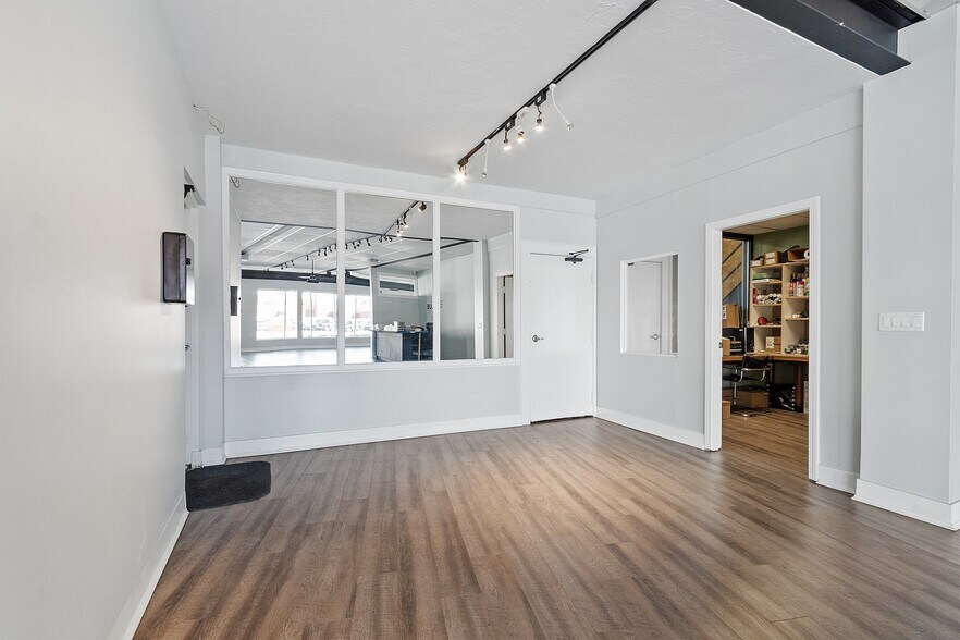 More Photos Of 260-276 Lynnway, Lynn Manufacturing For Sale