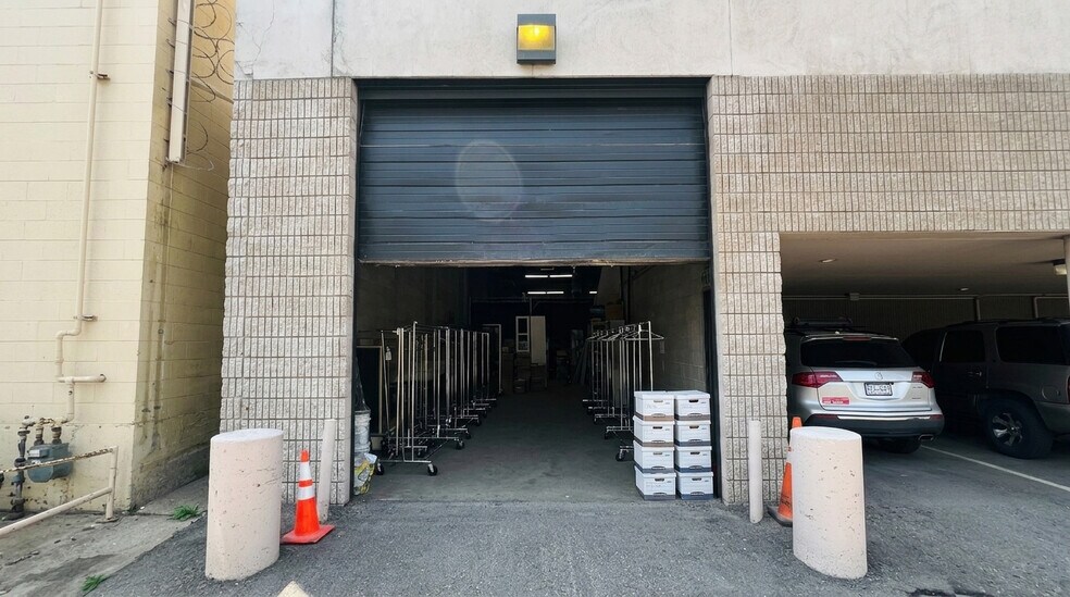 More Photos Of 2022-2030 W 9th Ave, Denver Warehouse For Lease