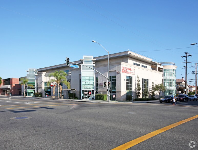 More Photos Of 501 W Garvey Ave, Monterey Park Storefront Retail Office For Lease