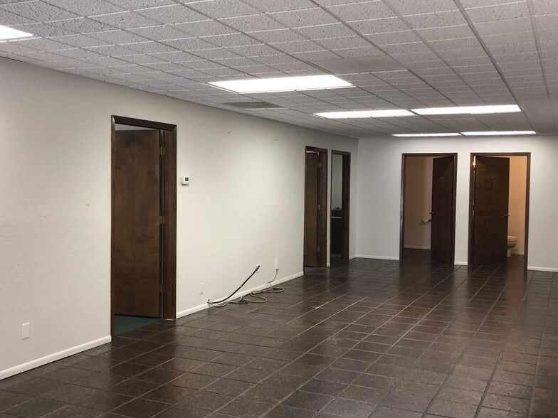 More Photos Of 578-580 E Foothill Blvd, Azusa Loft Creative Space For Lease