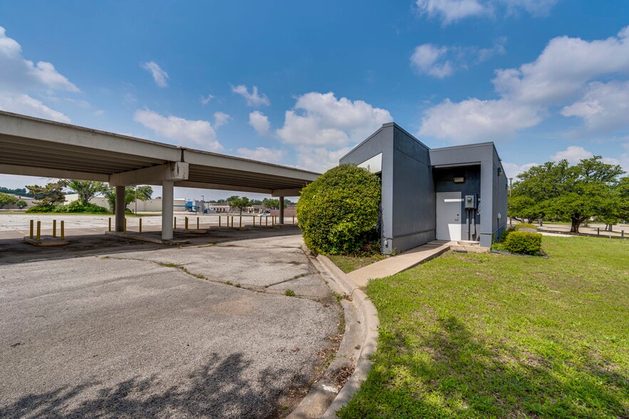More Photos Of 1100 Milby Rd, Arlington Land For Sale