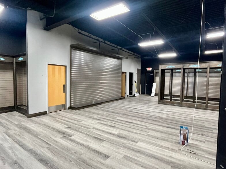 More Photos Of 2828 N Richmond St, Appleton Freestanding For Lease