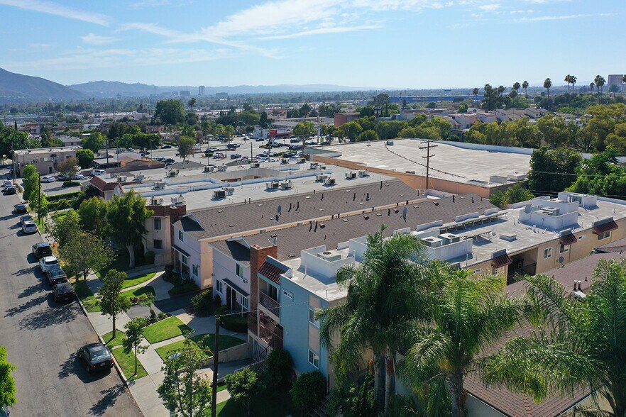 More Photos Of , Glendale Multifamily For Sale