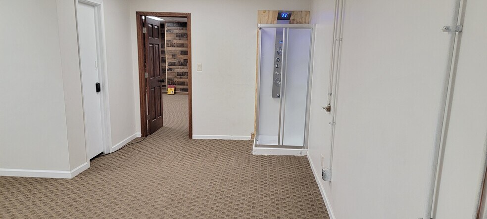 More Photos Of 3466 Grant Ave, Grove City Office For Lease