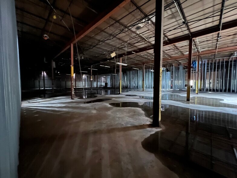 More Photos Of 517 Jones Ave NW, Atlanta Freestanding For Lease