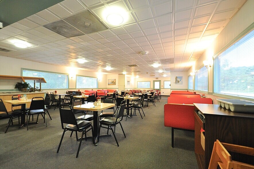 More Photos Of 11740 William Penn Hwy, Huntingdon General Retail For Sale