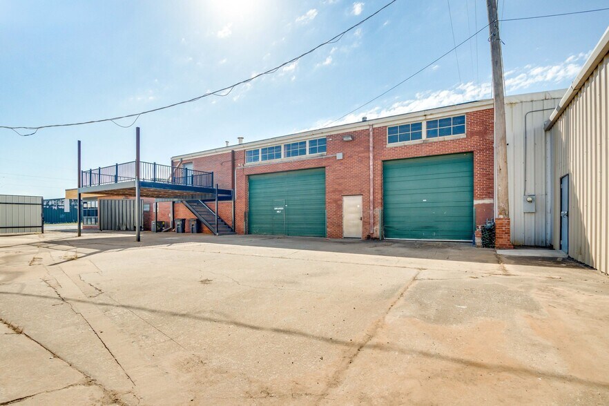 More Photos Of 1727 S Agnew Ave, Oklahoma City Service For Lease