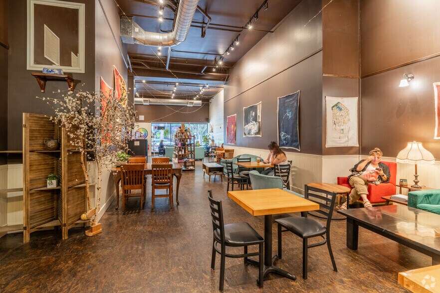 More Photos Of 45 W Broadway, Eugene Storefront Retail Residential For Sale