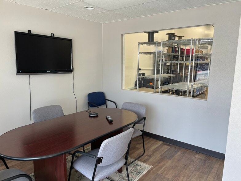 More Photos Of 4699 Nautilus Ct S, Boulder Light Distribution For Lease