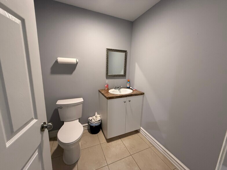 More Photos Of 3580 Old Metro Pkwy, Fort Myers Service For Sale