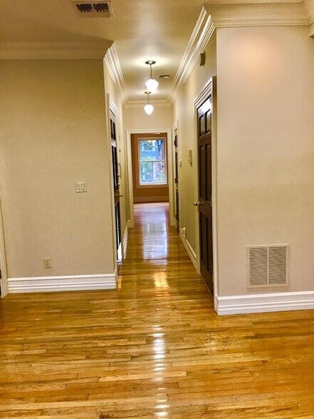 More Photos Of 148 Sussex St, Jersey City Apartments For Sale